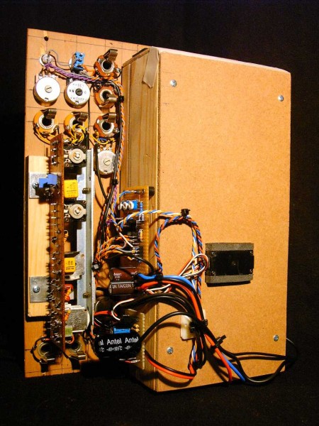 Frankensynth spring reverb - 04.jpg