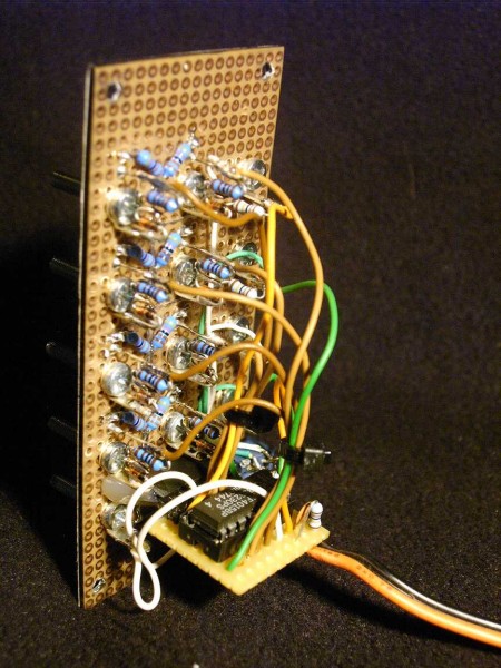 modlunetta 4015 shift register - 03.jpg