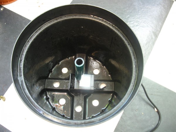 20240525 - recirculating bird bath - 01.jpg