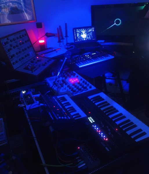 e-m-JS2023-setup.jpg