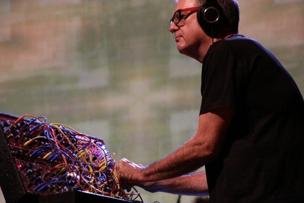 eMBee Modular Live_edit.jpg