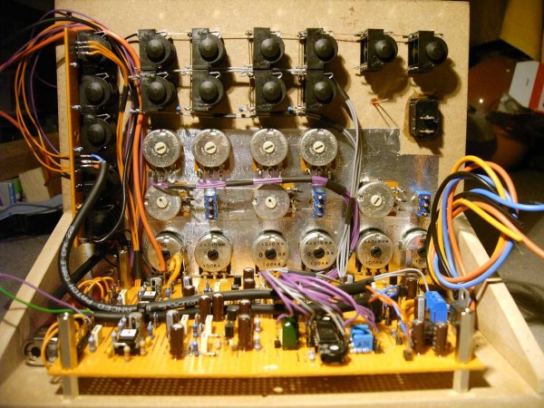 TR-808MC wiring - 01.jpg